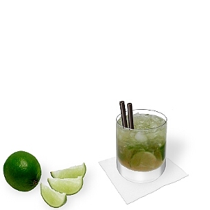 Caipirinha ist einer der beliebtesten Sommer Cocktails weltweit.
